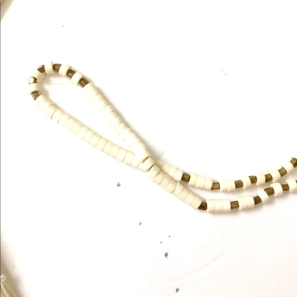 TASSEL Necklace Gold White - Picture 3 of 5
